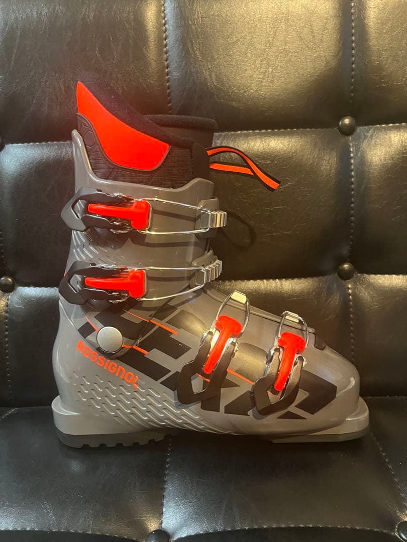 ロシニョール スキーブーツ ジュニア 2025HERO J4 23.5センチ