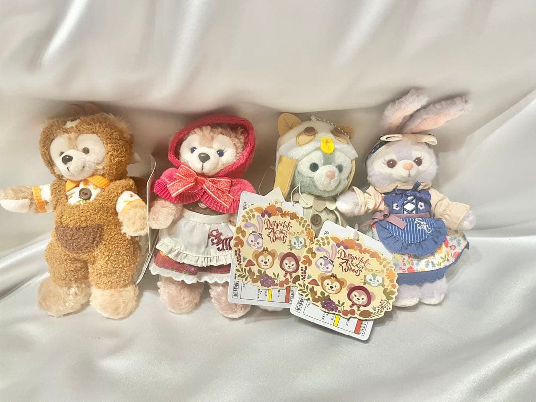 【未使用タグ付き】ダッフィー＆フレンズ 秋のぼうけん ぬいぐるみバッジ