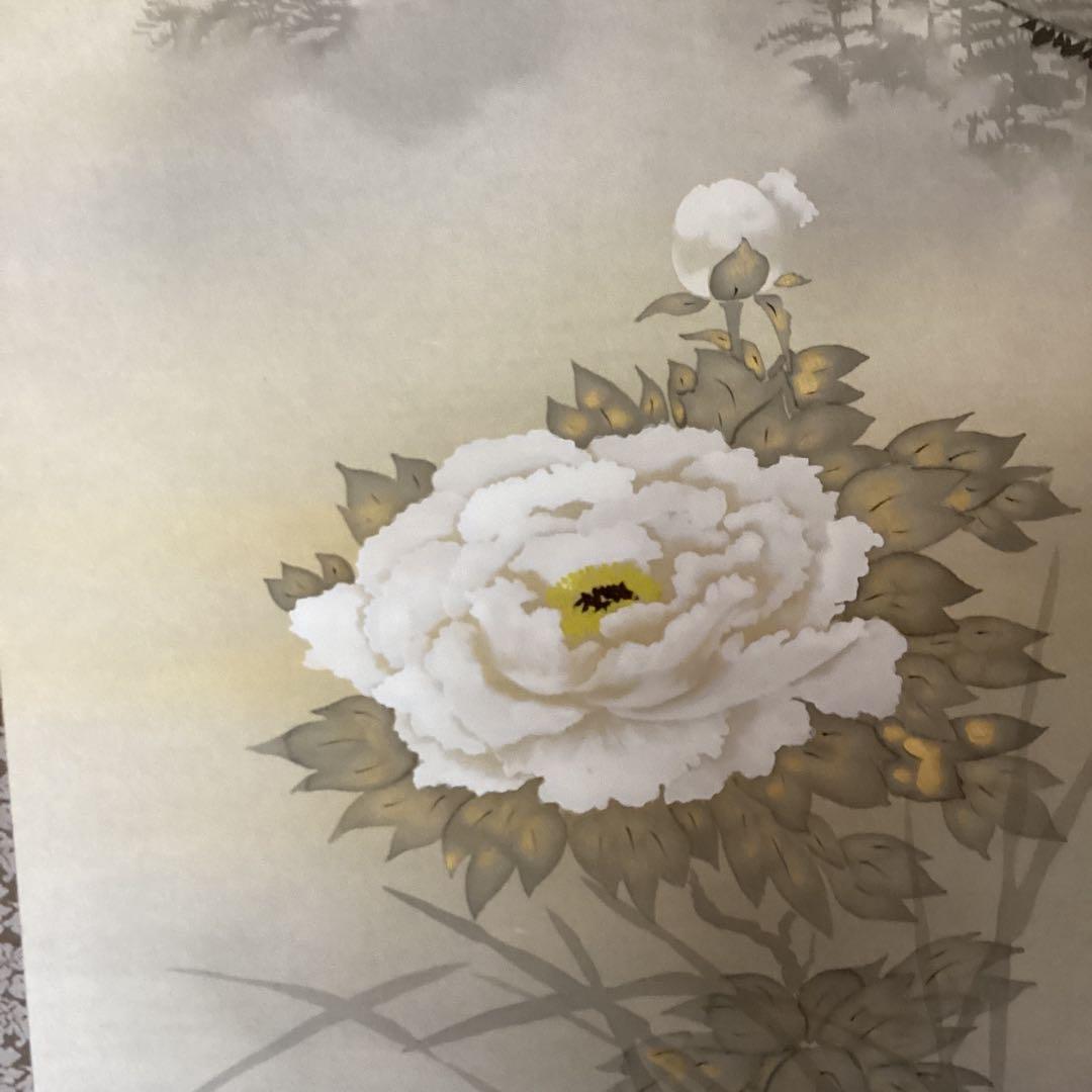 小倉理山筆　　　絹本彩色画【　古　都　富　貴　図　】　掛軸一幅　軸先紫檀　559