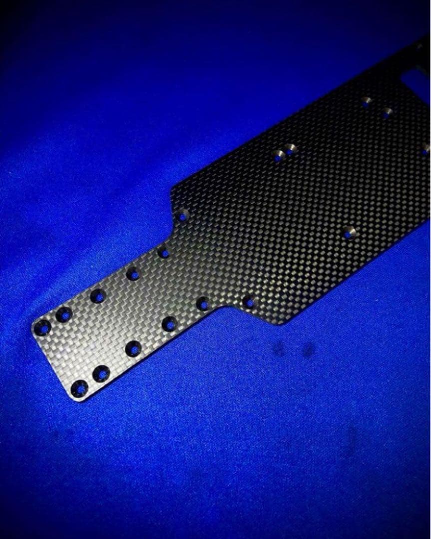 D-Like 製用　サスマウント逆付け　特注シャーシ 2.5㎜ 蕨山Carbon