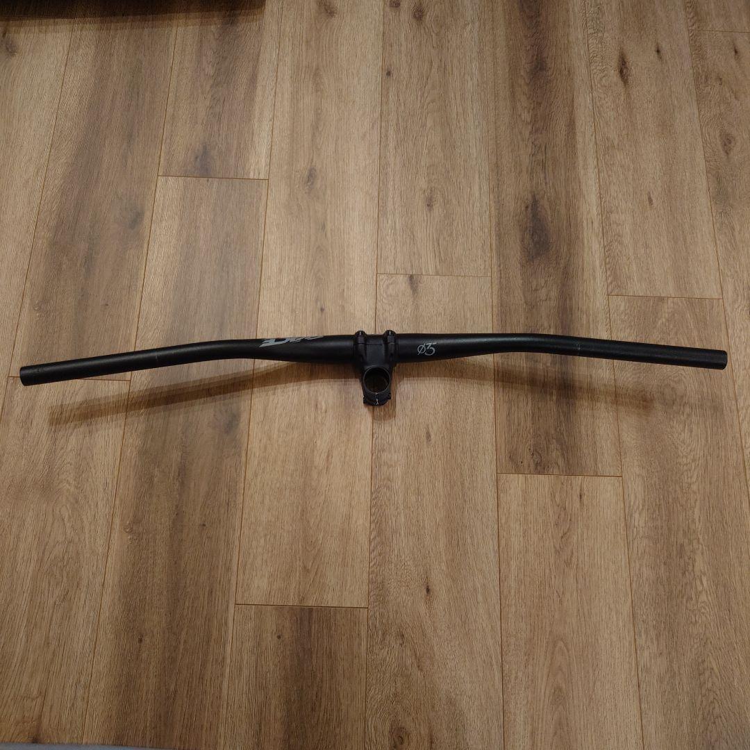 RACEFACE ハンドルステムセット 35mm　グリップ付き