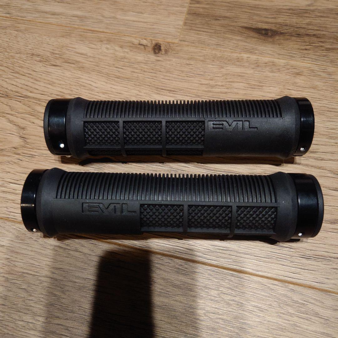 RACEFACE ハンドルステムセット 35mm　グリップ付き