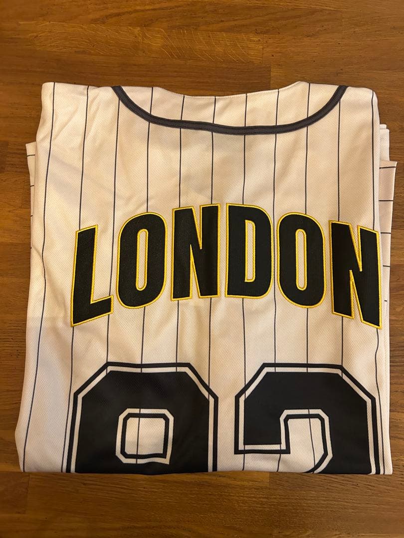 ★ラス1BTS ジン#RUNSEOKJIN_ep.TOUR ロンドンTシャツ　M