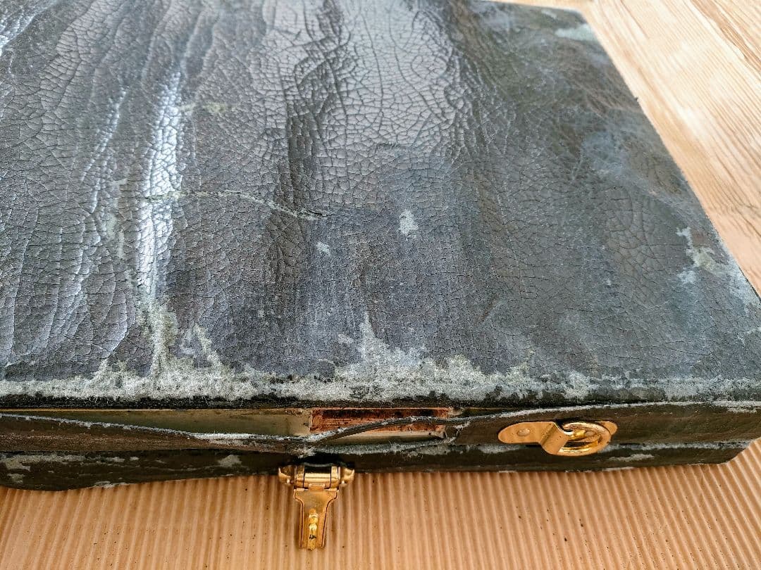 FIFA W杯 フランス1998 (限定品)オフィシャル腕時計セット（32本）