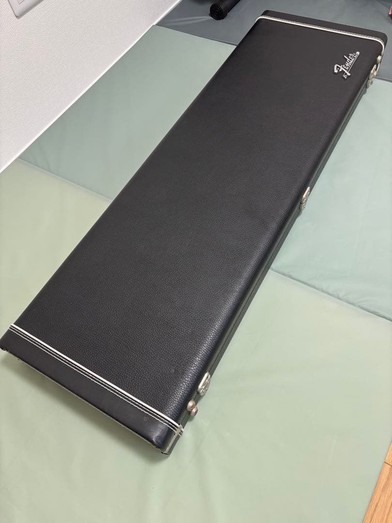 Fender Mike Dirnt シグネイチャーモデル　ベース