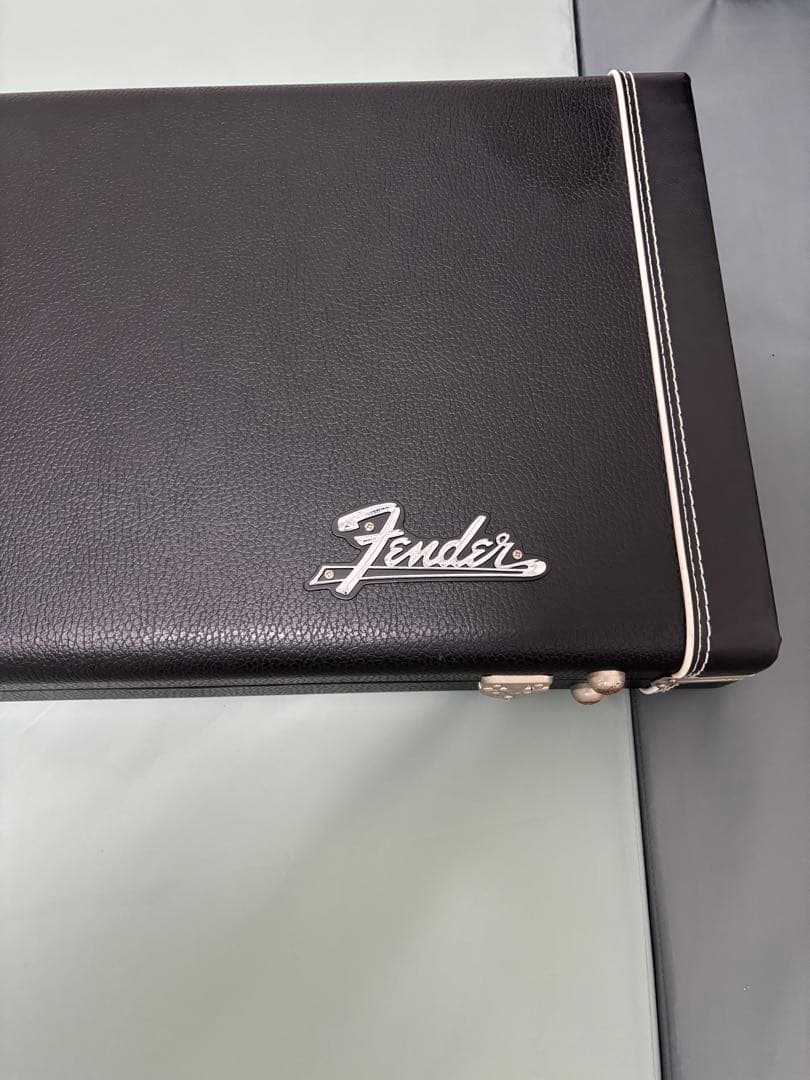 Fender Mike Dirnt シグネイチャーモデル　ベース