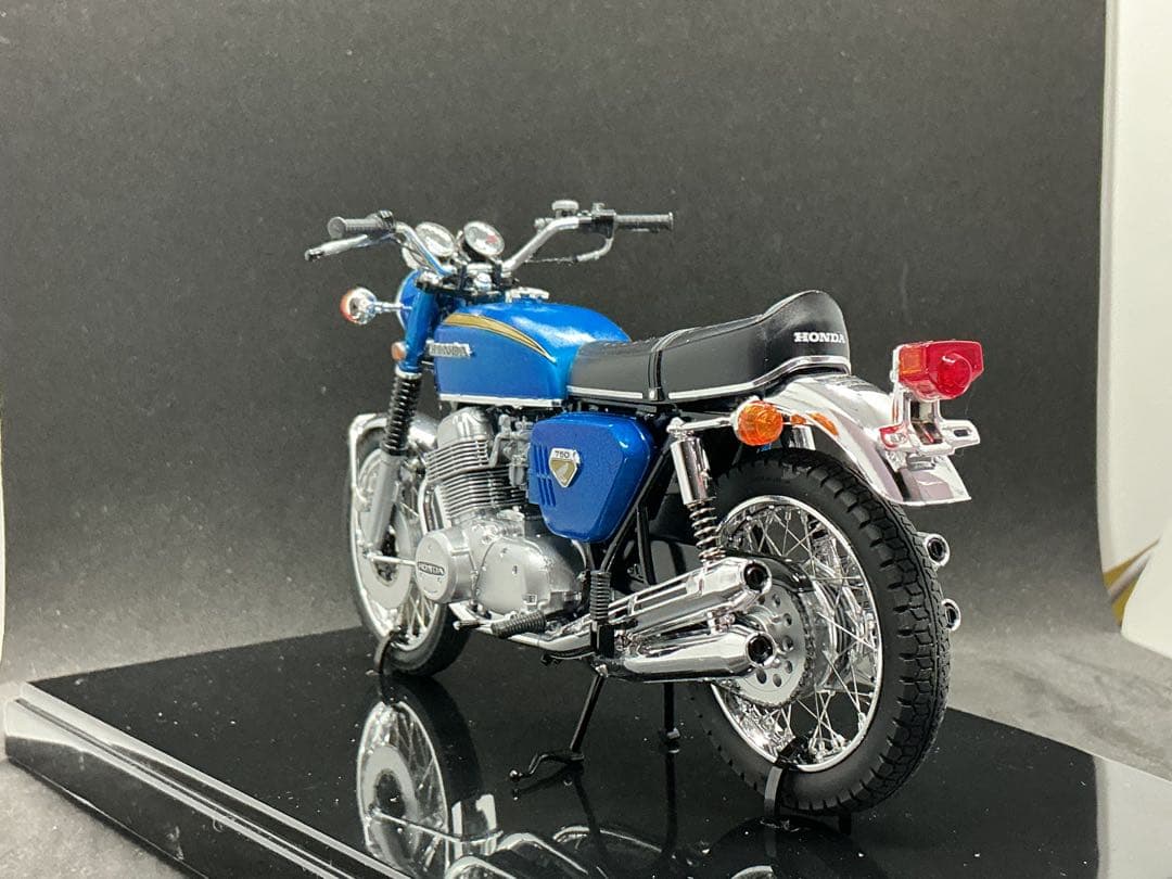 ⑧ 1/12スケール　ホンダCB750FOURノーマル　プラモデル完成品
