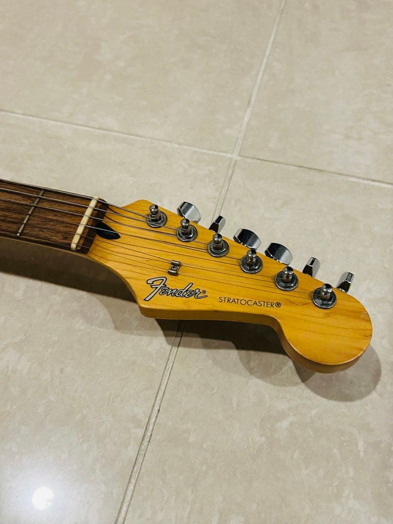 Fender Stratocaster サンバースト Made in Japan