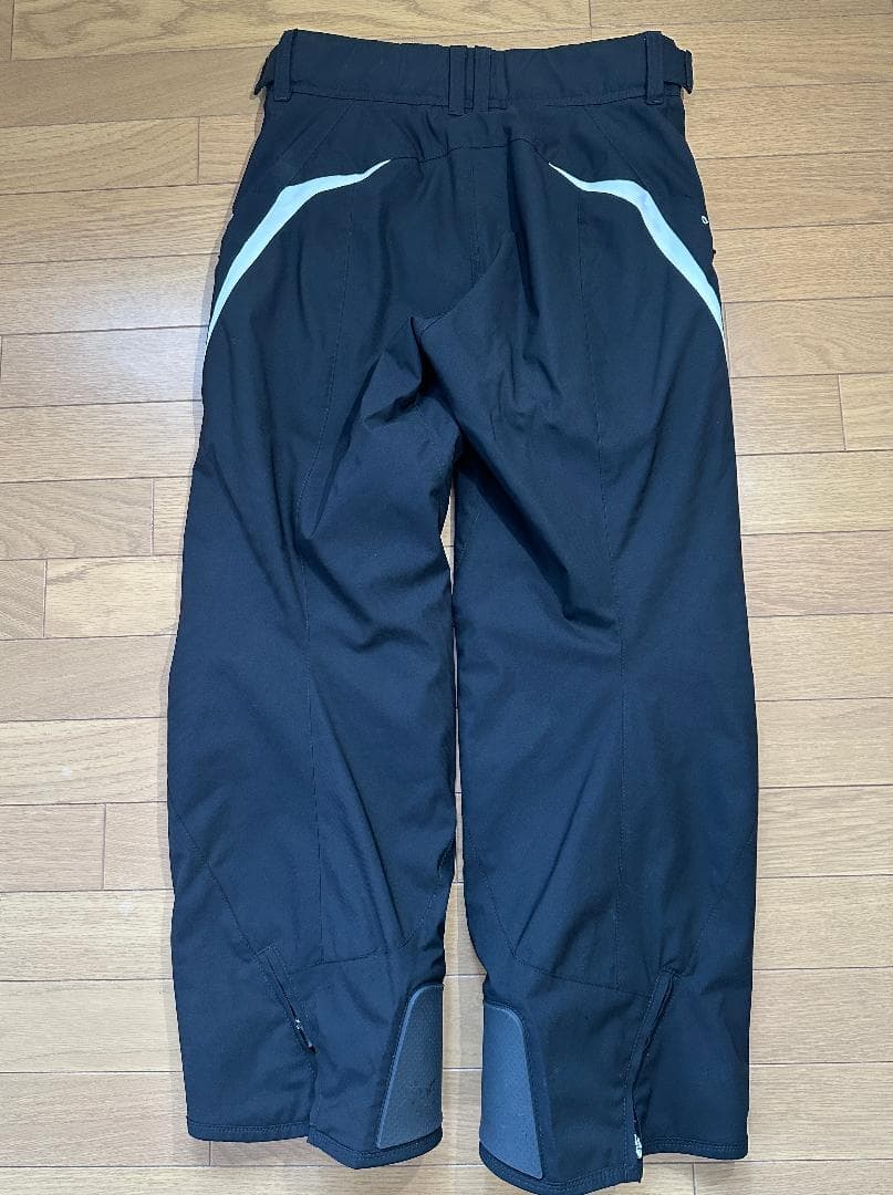 はるはるさん専用　DESCENTE 黒パンツ