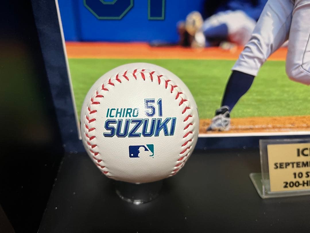 イチロー 10年連続200安打記念ディスプレイ