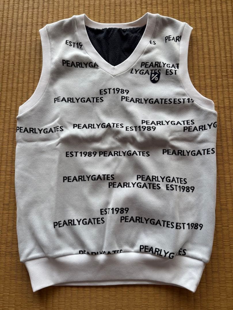 パーリーゲイツ　リバーシブル　ベスト　サイズ４