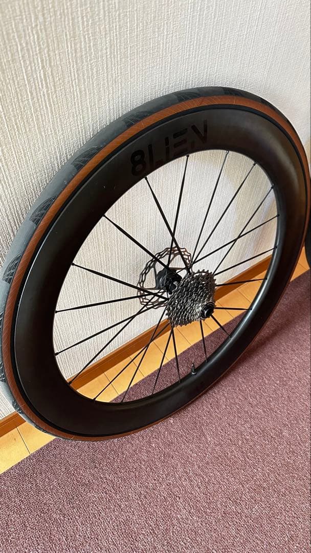 【Xmas特価】8LIEN カーボン　ワイドバージョンF50 R60 ホイール