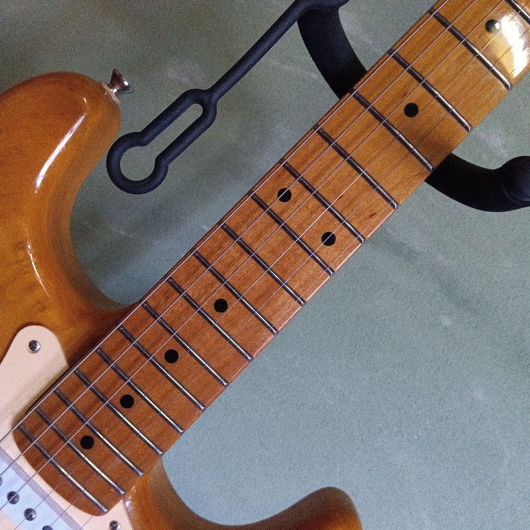 ストラトキャスター タイプ　エレキギター