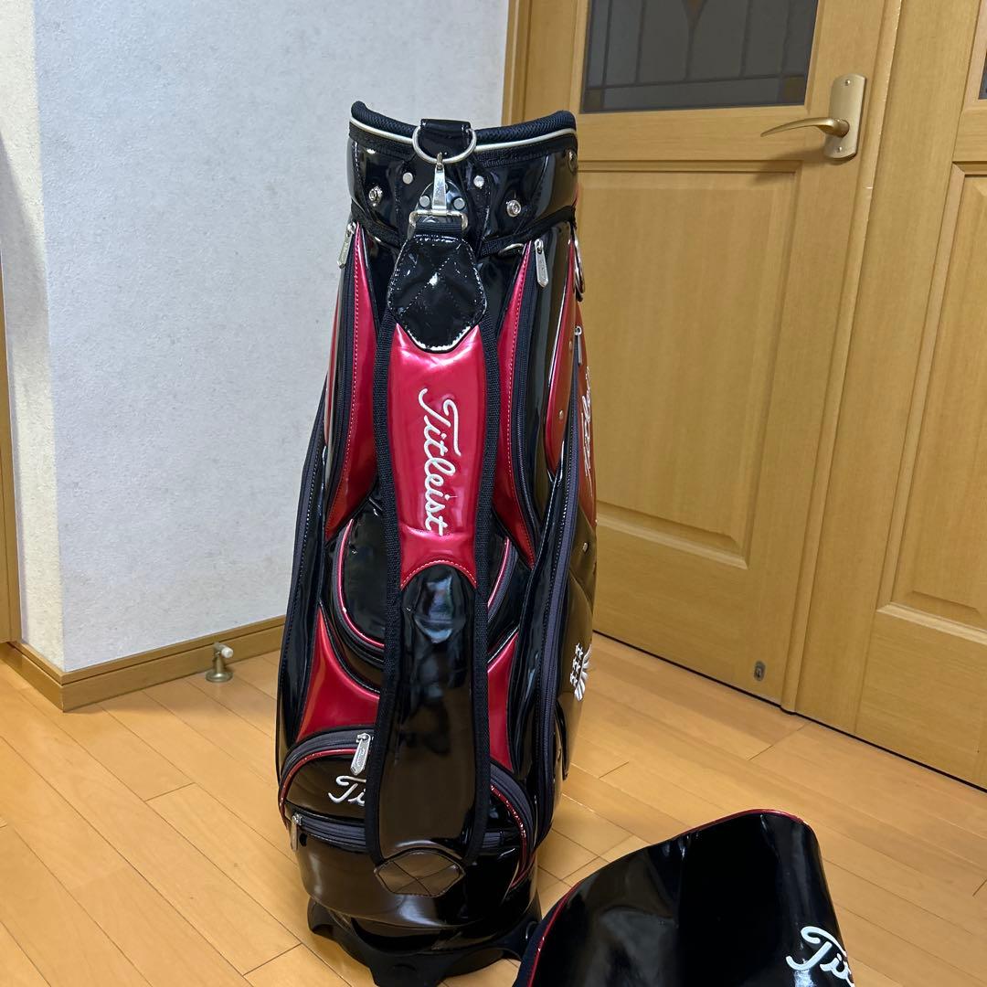 Titleist エナメルゴルフキャディバッグ 黒赤