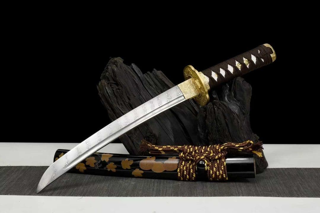 【菊】古兵器 刀装具 日本刀　模造刀 居合刀 武士道 鑑賞用 美術刀 贈り物