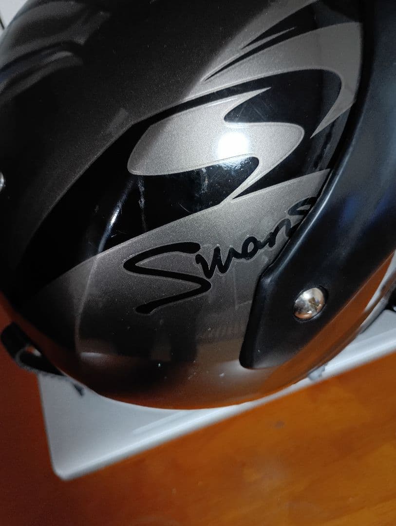 Swans SL用ヘルメット ブラック/グレー