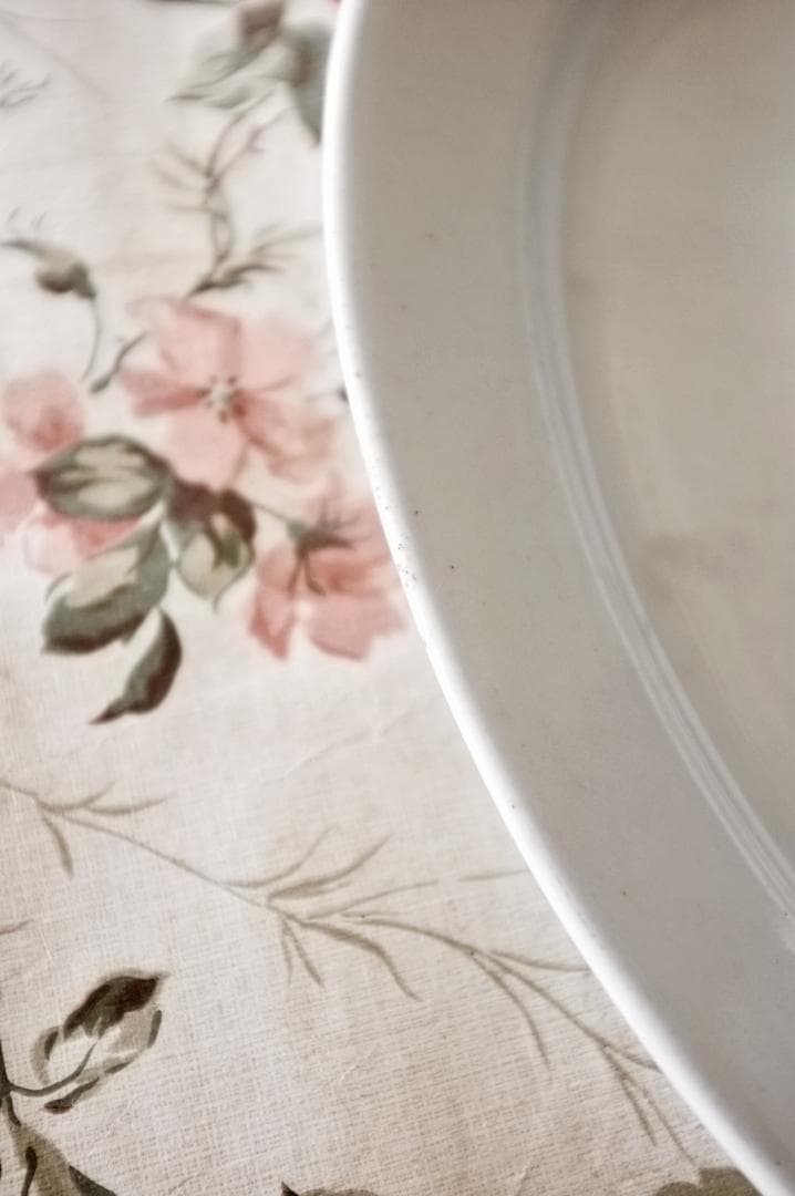 19世紀 フランス 36c 白の集約と重厚なオーバルプレートa アンティーク