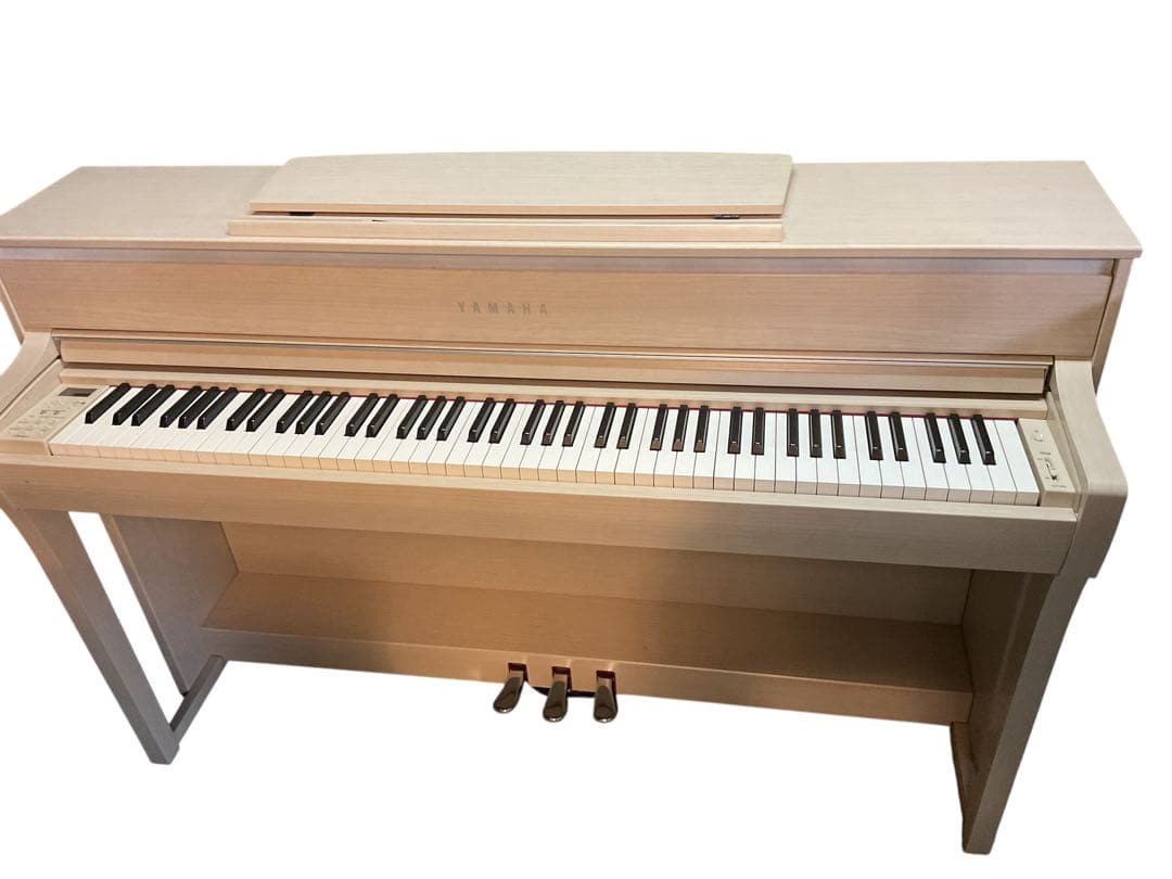 YAMAHA ヤマハ　電子ピアノ Clavinova（クラビノーバ）