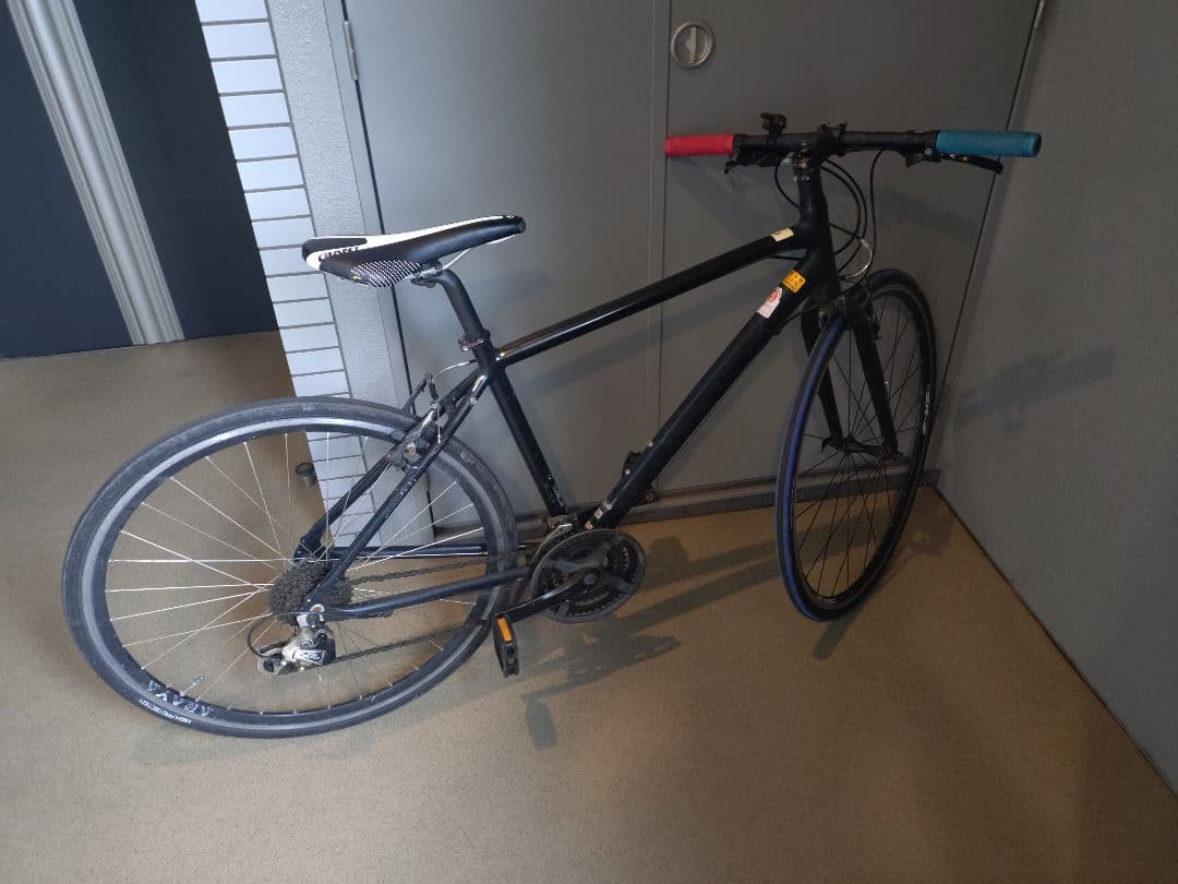 クロスバイク 黒 スポーツサドル　ブリジストン　グリーンレーベル　24