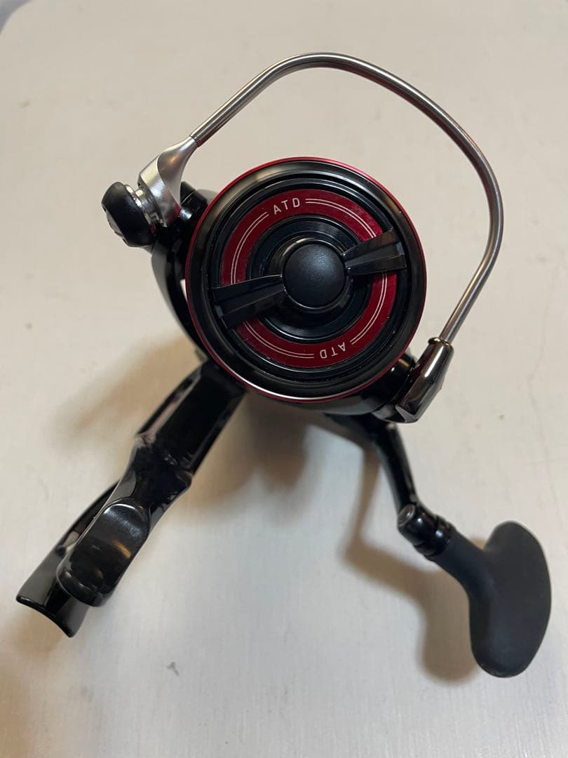 前*利様 美品　ダイワ　23シグナス 2500H-LBD