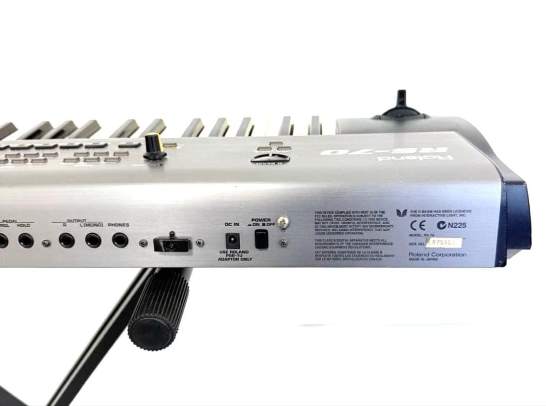 【動作良好】Roland RS-70 RS70 シンセサイザー ローランド