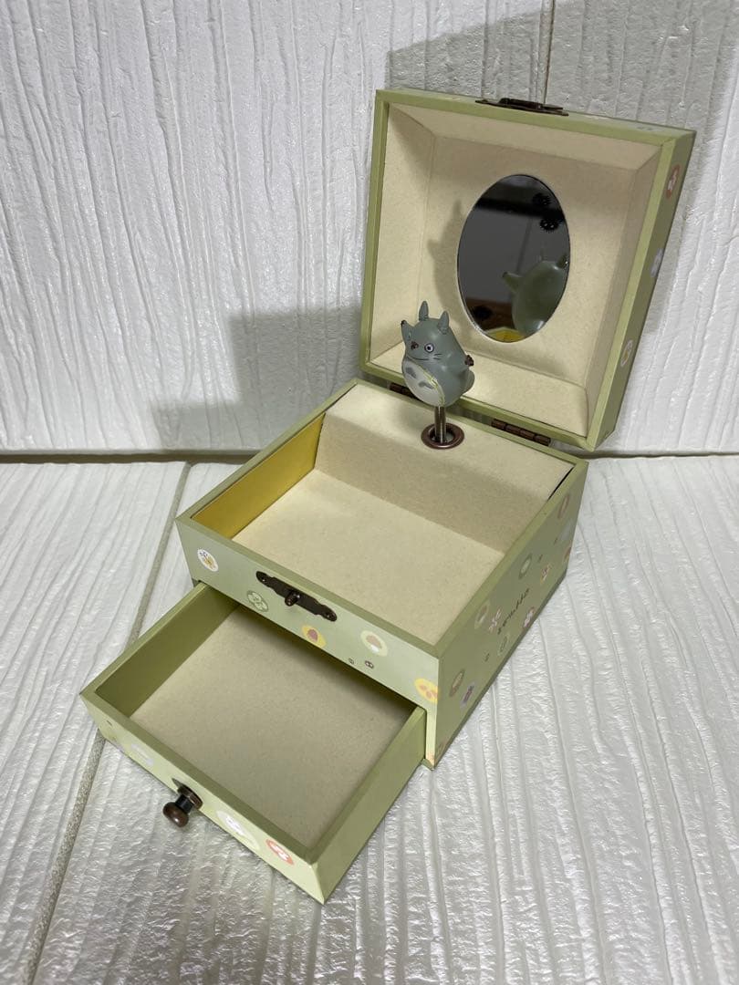 となりのトトロ 木製アクセサリーケース♪オルゴール付き♪