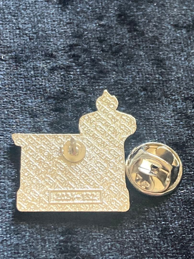 IYK　パリオリンピック　ピンバッジ