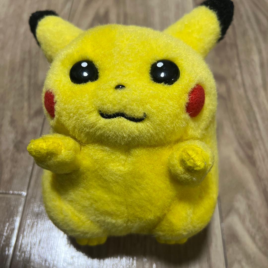 tomy 初期ピカチュウ　レア