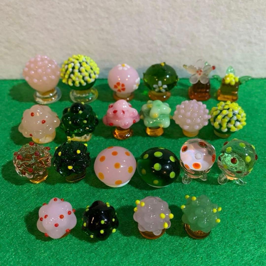 パキラ　ガラス細工　ミニチュア