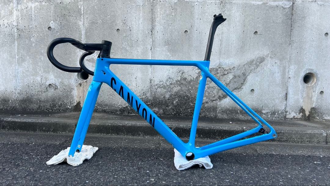 102　CANYON ULTIMATE CF SL ディスク