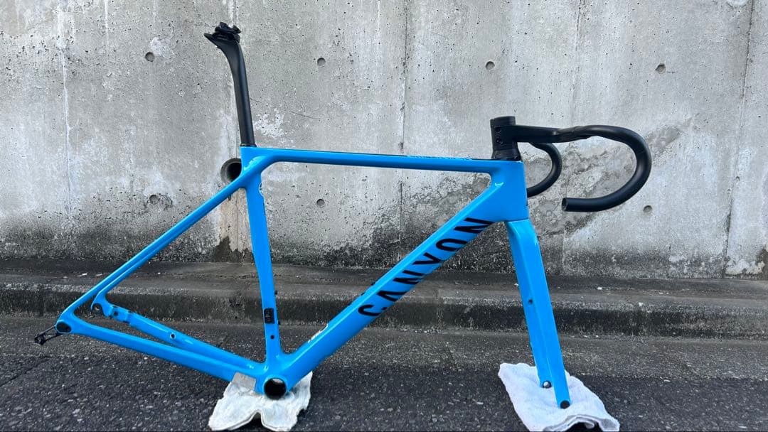 102　CANYON ULTIMATE CF SL ディスク