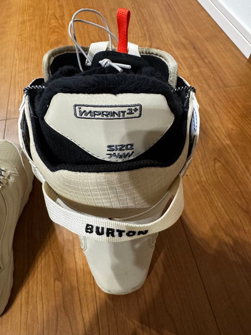 BURTON MINT 女性用スノーボードブーツ 7.5