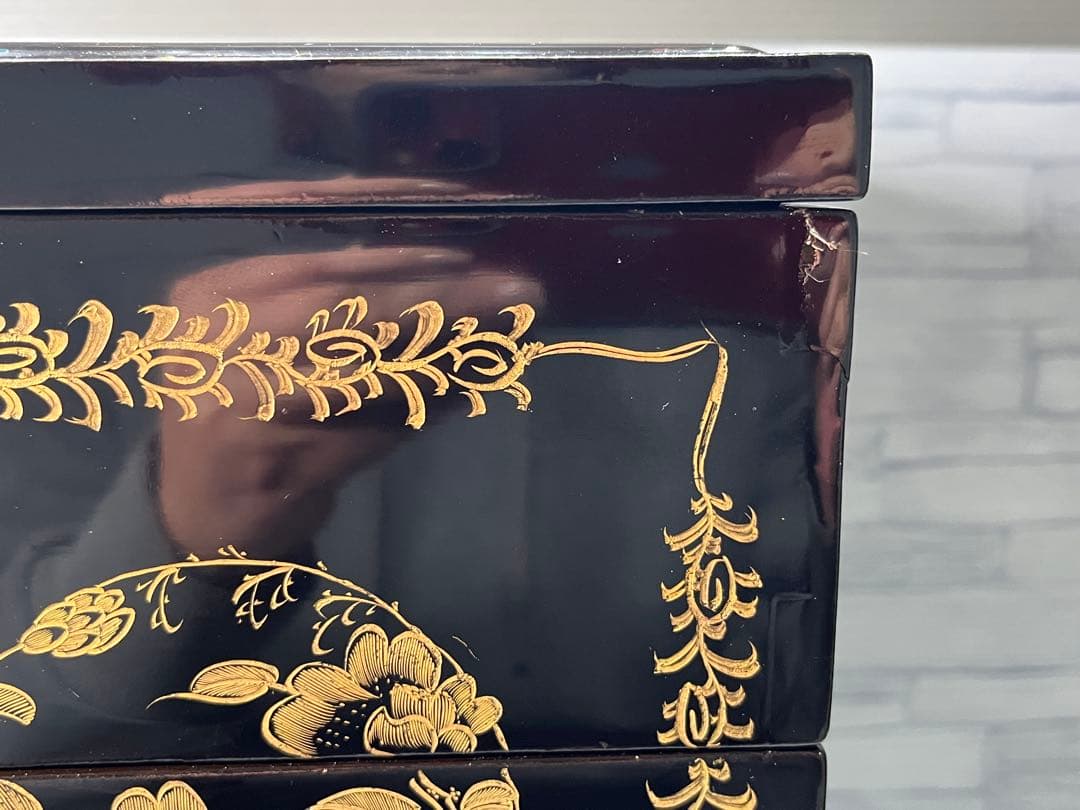 明治三十五年　外黒内朱　沈金蒔絵　五段重箱　木製　大きめ