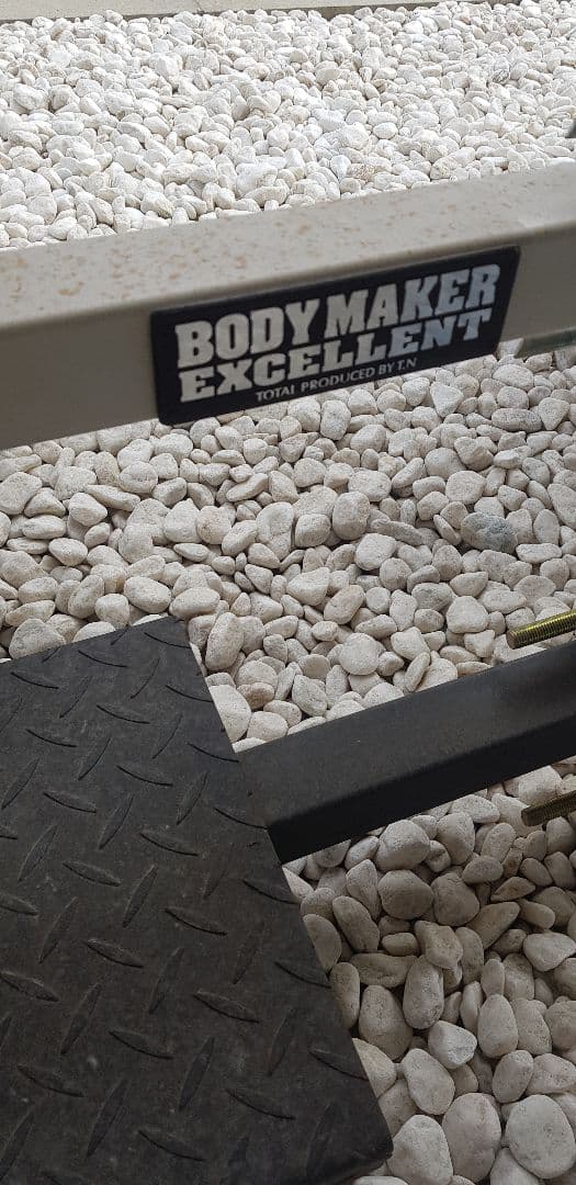 ベンチプレス bodymaker