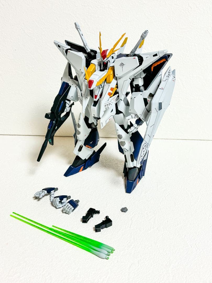 HG Ξガンダム　クスィーガンダム　(ガンダムフェイス) 塗装済み完成品
