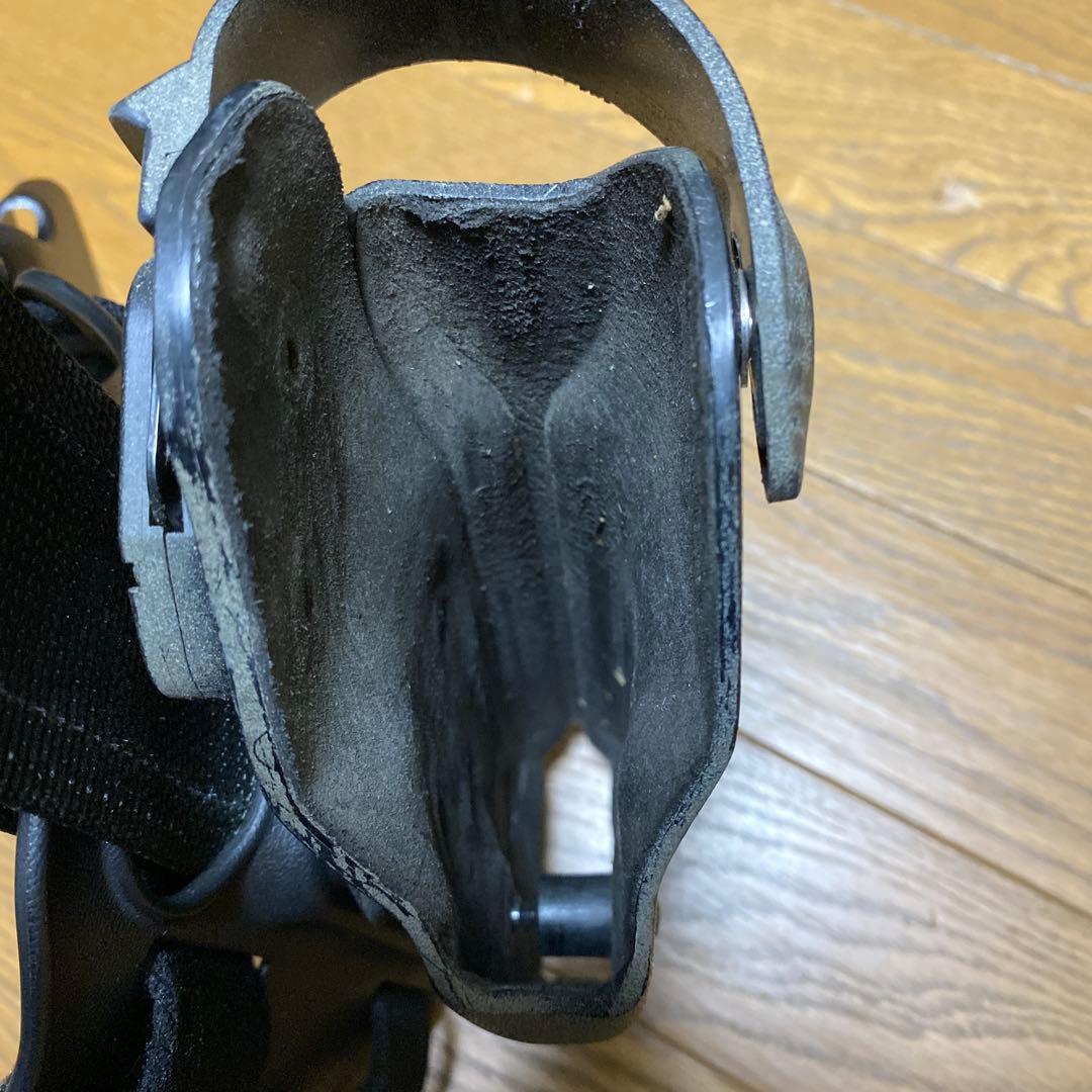 ドイツ連邦軍 Safariland レッグホルスター SLS USP用 6004