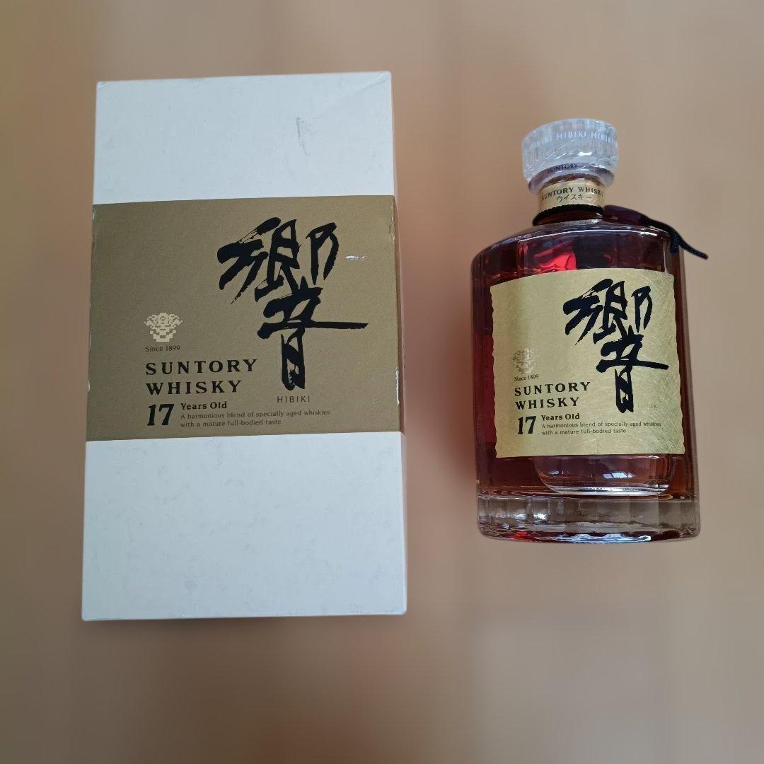 サントリー 響 17年 ゴールドラベル 化粧箱付き