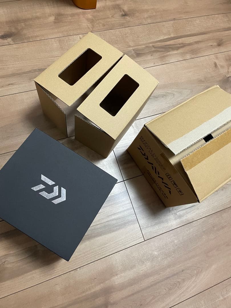 値下げ❗️現行モデル❗️ダイワ22イグジストLT2000S-P 極美品 付属品あり