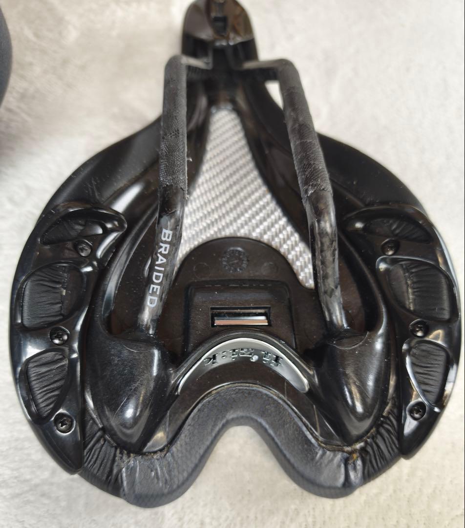 fi'zi:k ALIANTE VERSUS X カーボンレール229g