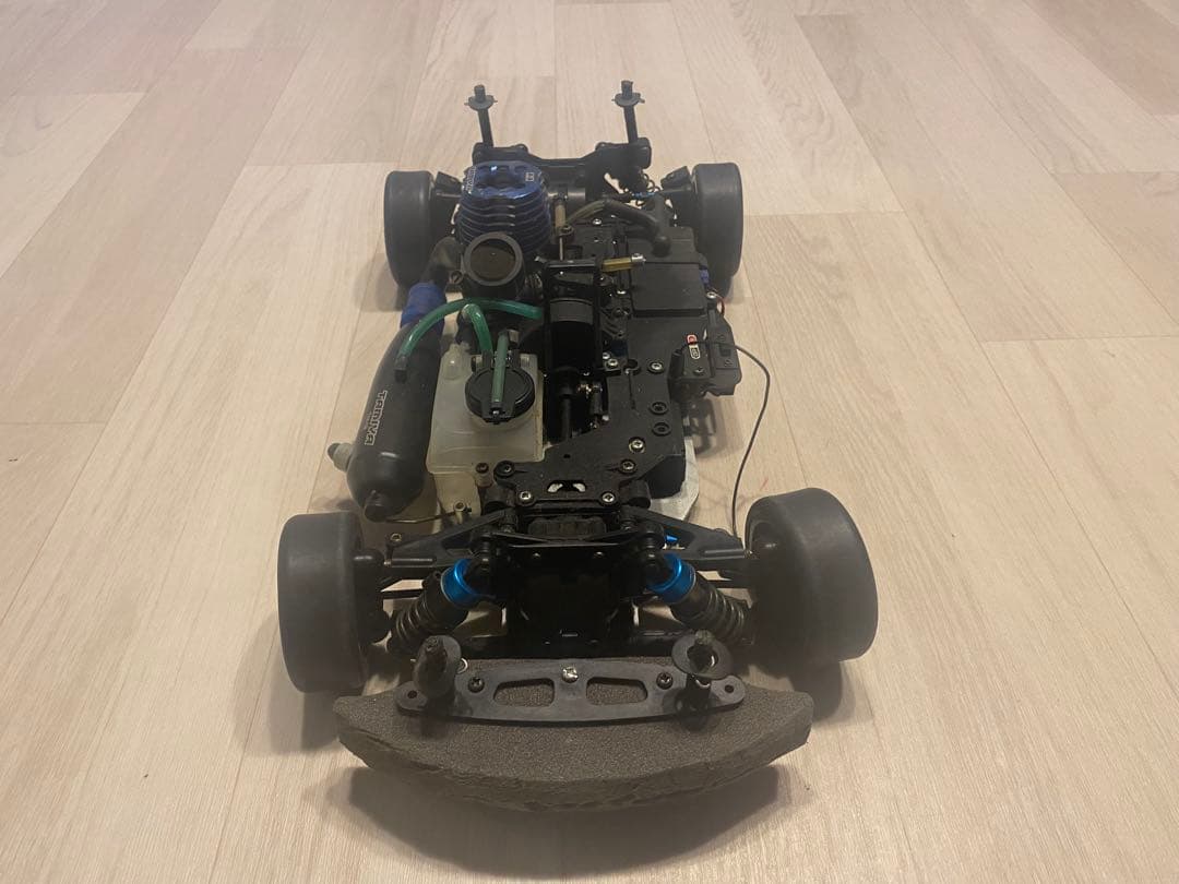 ※ジャンク品 ガソリンエンジン RCカー 調整可能サスペンション