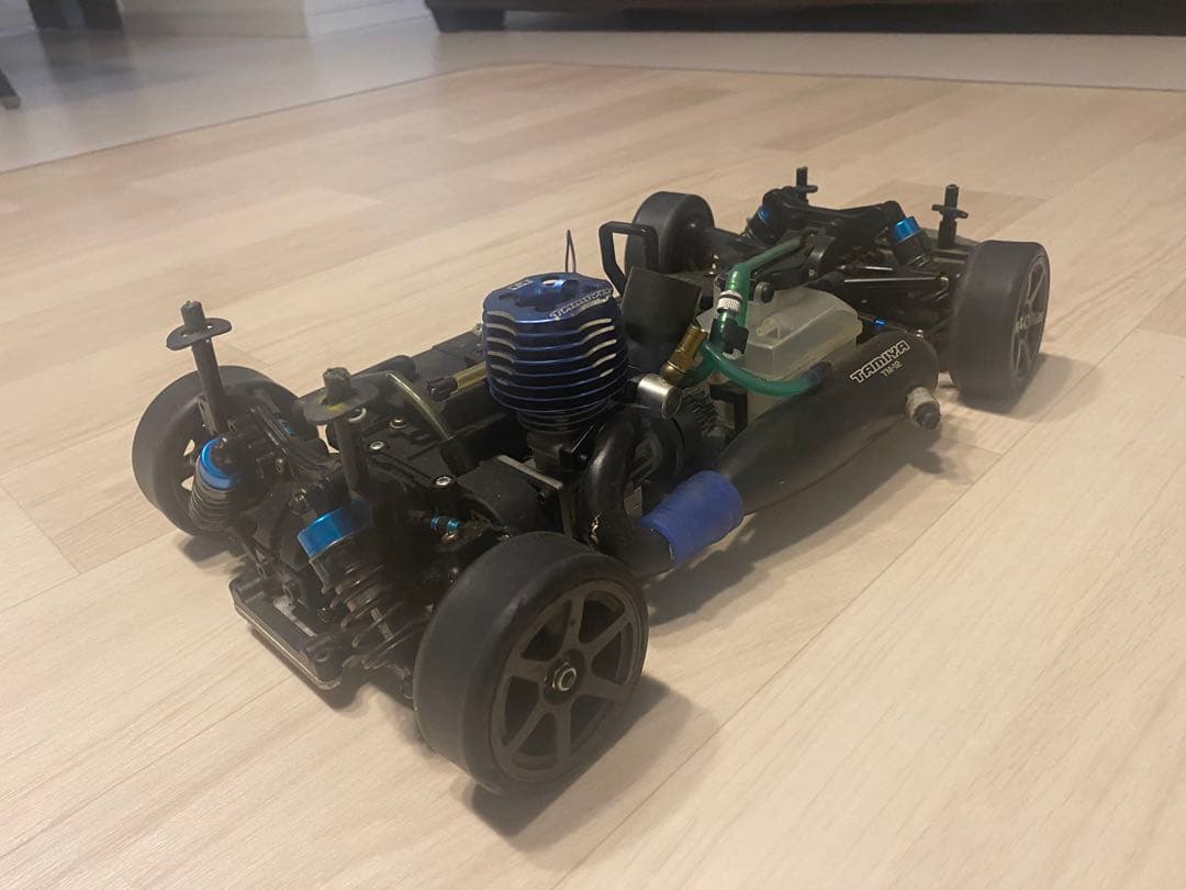 ※ジャンク品 ガソリンエンジン RCカー 調整可能サスペンション