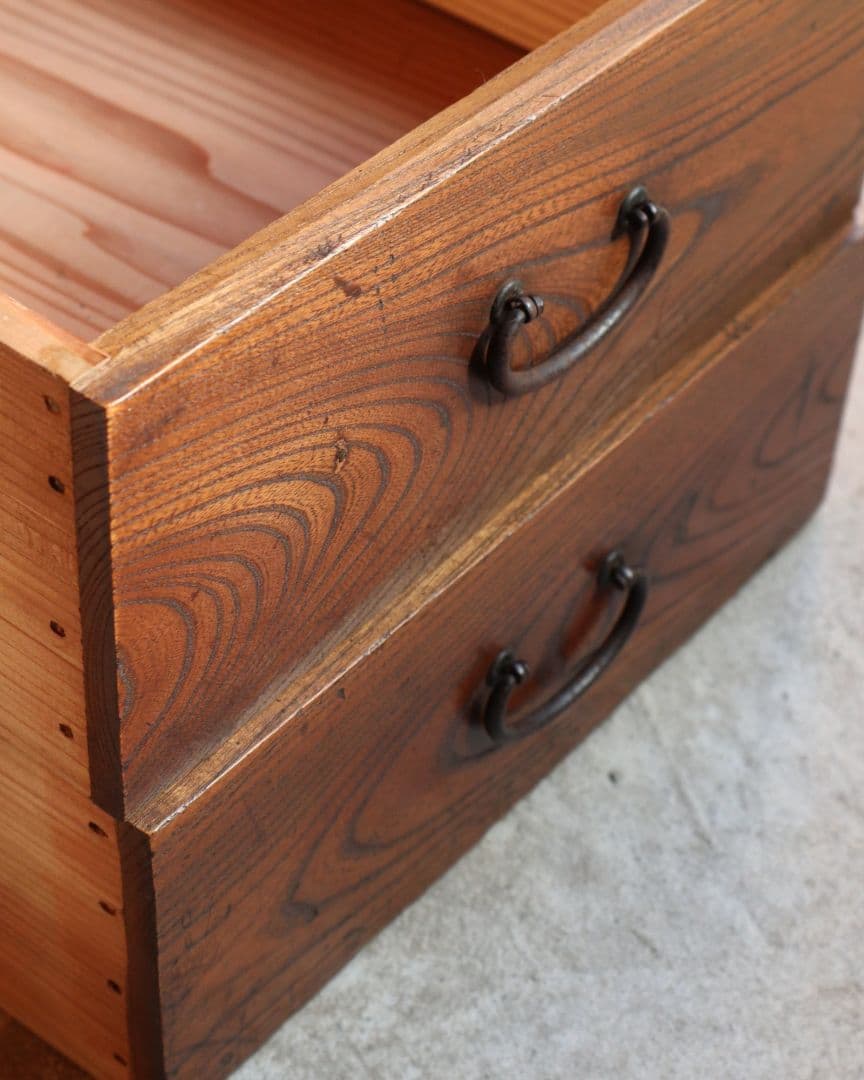 古い松(マツ)材ガラス戸棚　古道具 古家具 アンティーク 戸棚 カフェ ガラス