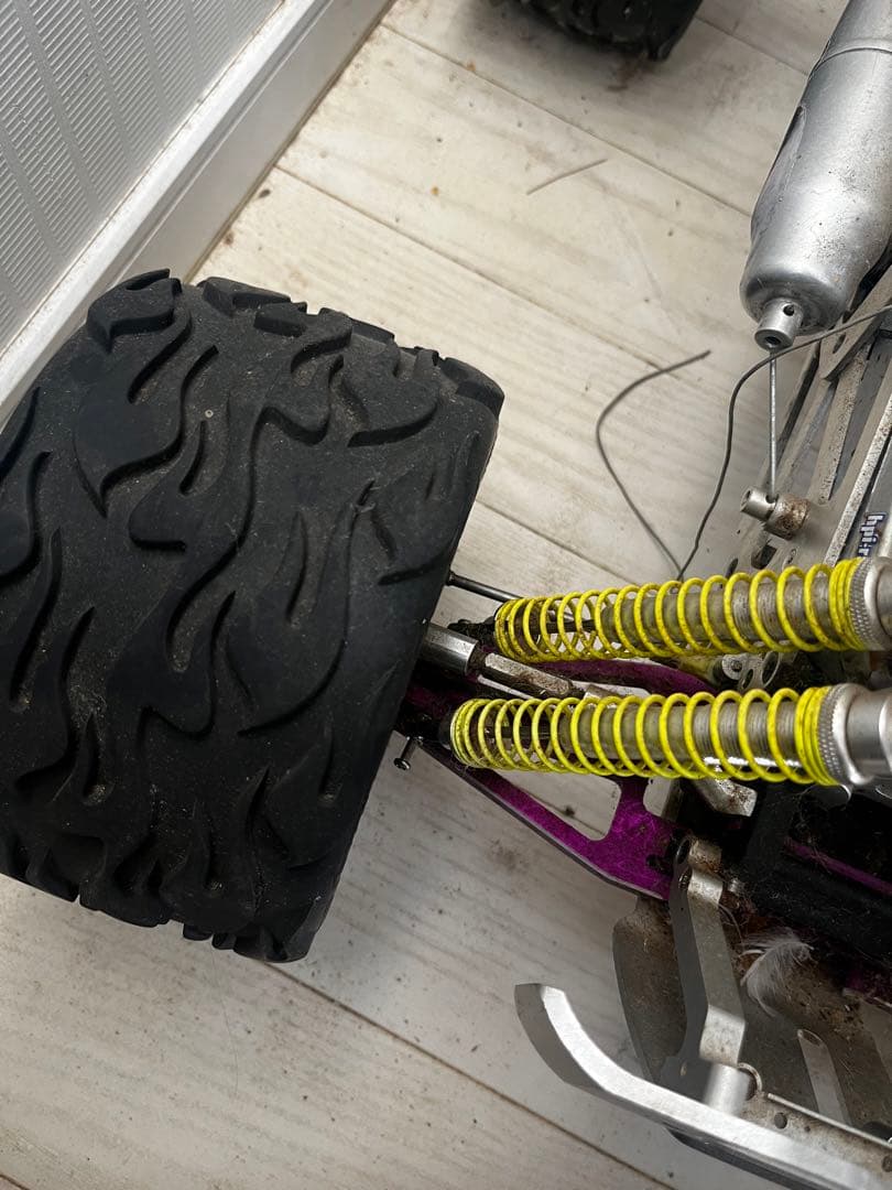 ラジコン　モンスタートラック