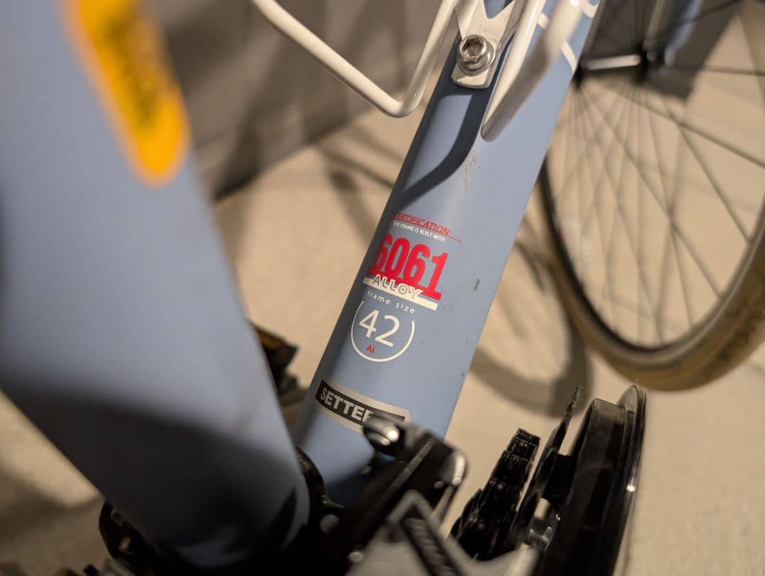 LOUIS GARNEAU クロスバイク サイズ42 完成車配送