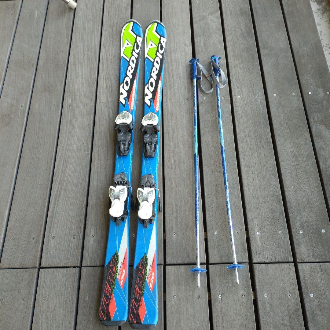 【値下げ】Nordica スキー板130センチ　ビンディング、ストック付き。