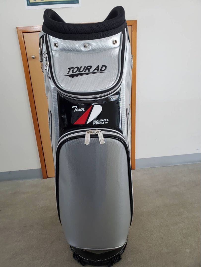 GRAPHITE DESIGN TOUR AD シルバー　キャディバッグ