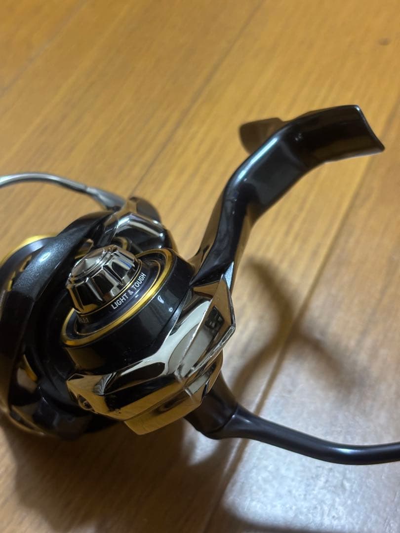 美品　ダイワ 21カルデアFC LT 2000S