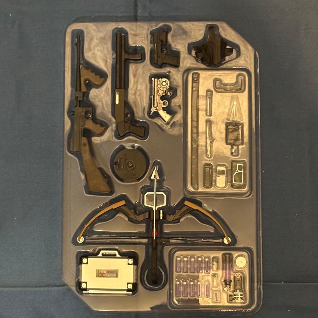 ザ*ン様 【美品】ホットトイズ製バイオハザード エイダ・ウォン 1/6スケールフ