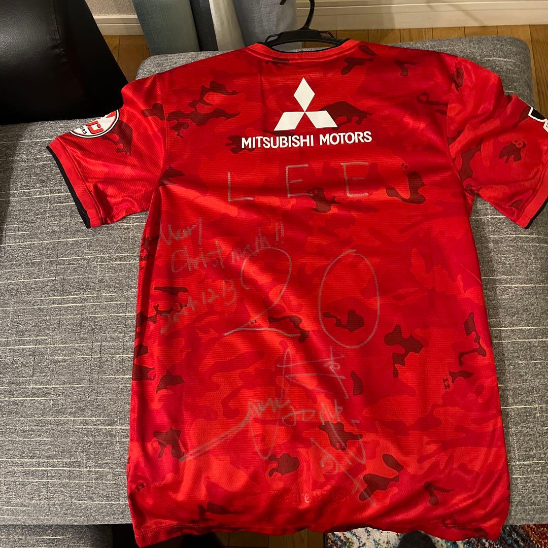 期間限定値下げ　激レア　浦和レッズ選手サイン入りユニフォーム