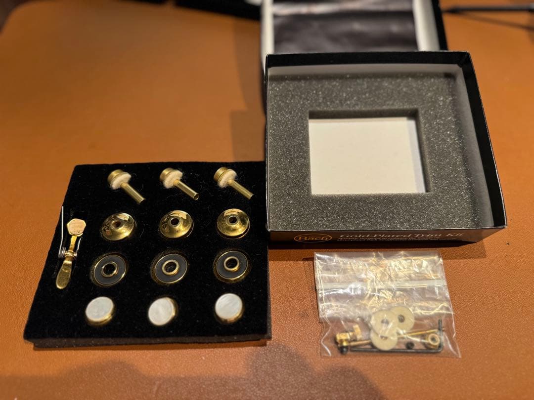 管楽器・吹奏楽器 Bach Gold-Plated Trim Kit #1812G